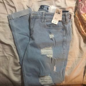 Hollister crop jeans